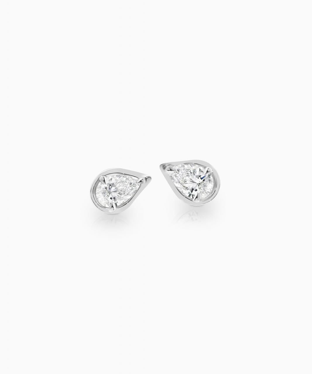 Pera Medio Diamond Stud Earrings, White Gold