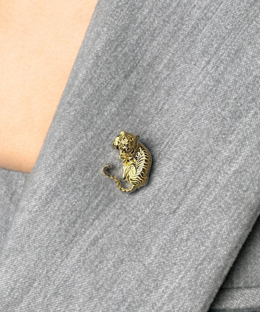 Tiger Lapel Pin, 18ct Yellow Gold