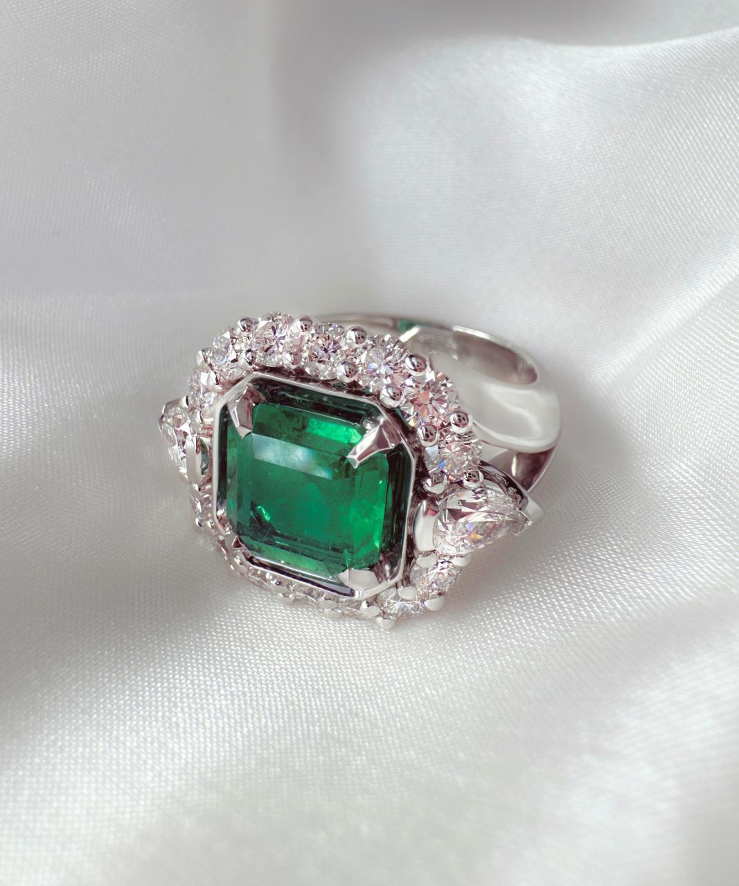 Grace Colombian Emerald & Diamond Ring, 18ct White Gold