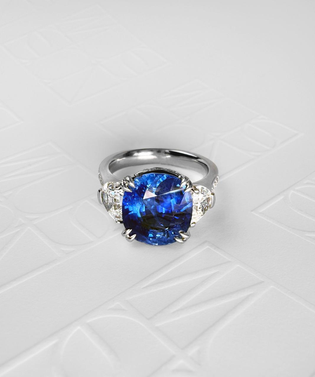 Kashmir Sapphire and Diamond Ring, Platinum