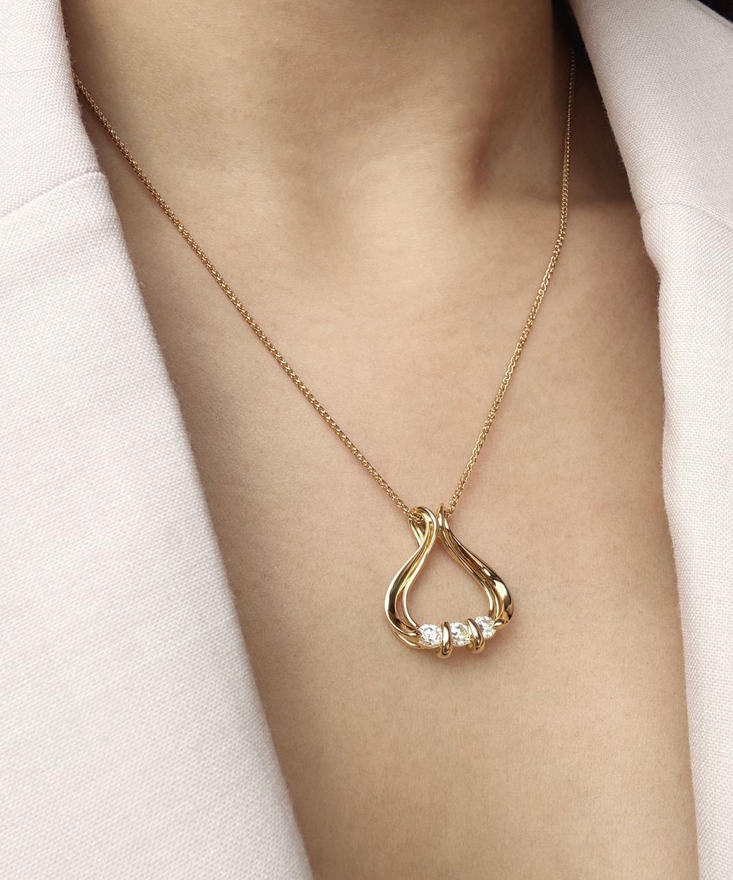 Trois Diamond Pendant, 18ct Yellow Gold